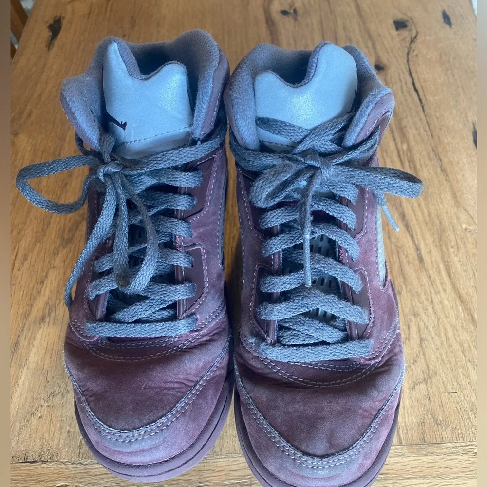 Nike Air Jordan 5 Retro Burgundy Boys 1Y‎ Preowned